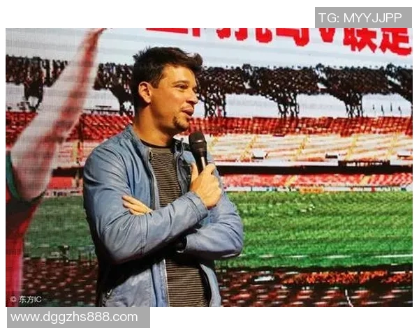 足球明星偷袜子搞笑视频合集让你捧腹大笑不容错过的精彩瞬间